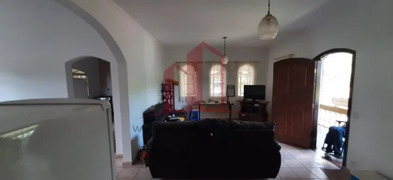 Imagem Chácara à venda em Franco da Rocha-SP, bairro Chácaras Maristela: 3 quartos, 1 suíte, 2 salas, 2 banheiros, 4 vagas de garagem, 300m².