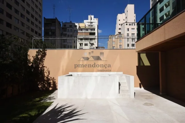 Imagem Apartamento duplex com piscina à venda em Higienópolis com 2 suítes e 2 vagas.