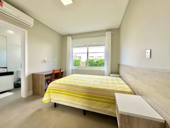 Imagem Casa em Condominio 4 Dormitórios - Bairro Atlantida Sul