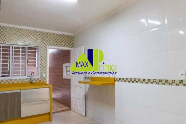 Imagem Casa para locação em São Paulo-SP, Parque Boturussu! 3 quartos, 1 suíte, 1 sala, 3 banheiros, 3 vagas. 120 m² de área. Encontre seu novo lar!