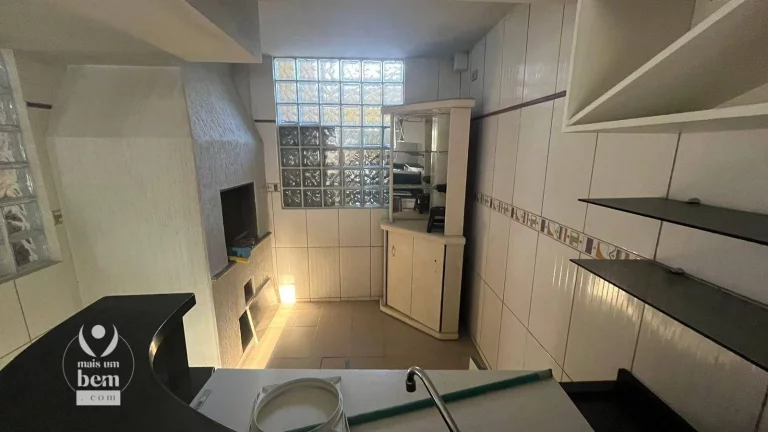 Imagem Incrível sobrado de 165 m² com 4 quartos, sacada, churrasqueira, 2 vagas de garagem à venda por R$ 800.000 - Atuba - Curitiba/PR
