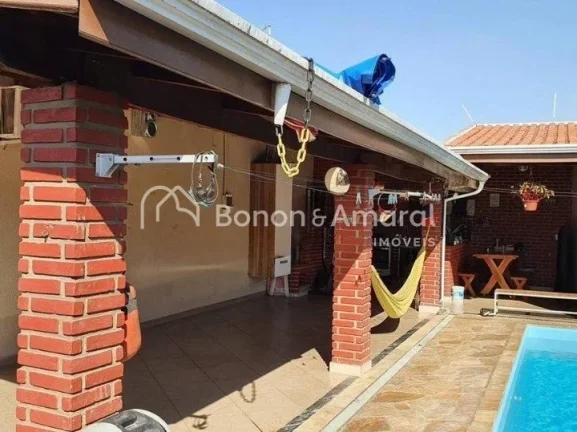 Imagem Casa com 3 Quartos e 3 banheiros , área gourmet e piscina à Venda, 120 m² por R$ 615.000