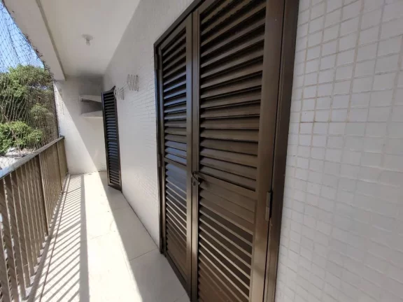 Imagem PITANGUEIRAS – UMA QUADRA DA PRAIA, LOCAL NOBRE, OPORTUNIDADE ÚNICA, 85 M² ÚTEIS, LOCALIZAÇÃO PRIVILEGIADA, GARAGEM NO PRÉDIO, ÁREA DE LAZER