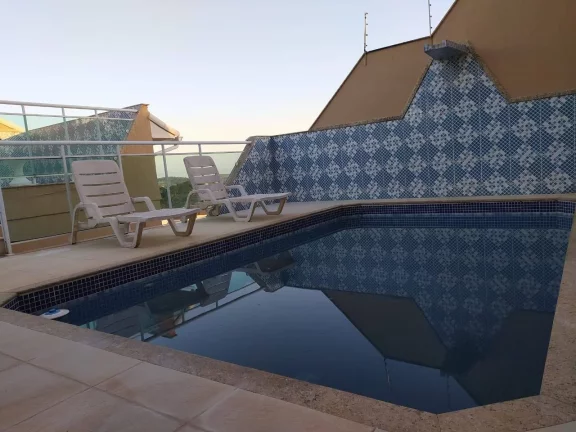 Imagem Casa alto padrão a venda no condomínio vale dos Cristais Macaé RJ.