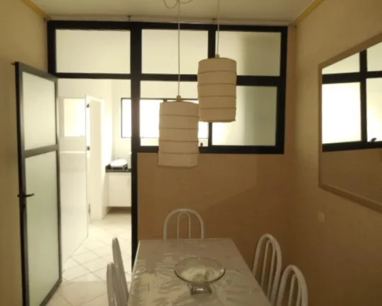 Imagem Apartamento à venda no Guarujá na Praia das Pitangueiras.