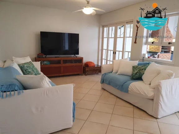 Imagem Venda de Casa em Juquehy - Canto direito, 04 quartos sendo 02 suítes, cozinha planejada, área com churrasqueira, 03 banheiros | Juquehy Imobiliária