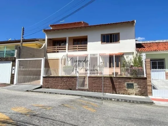 Imagem Casa à venda no bairro Areias - São José/SC