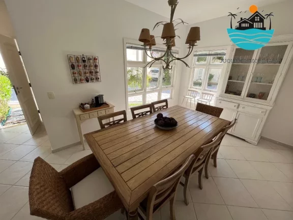 Imagem Alugar Casa anual em Juquehy em Condomínio Fechado - com 4 dormitórios, 2 suíte, 100m da praia - Acomodação máx. 10 pessoas | Juquehy Imobiliária