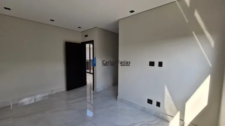 Imagem Casa em Condomínio para Venda em Brasília, Setor Habitacional Tororó (Jardim Botânico), 3 dormitórios, 3 suítes, 5 banheiros, 2 vagas