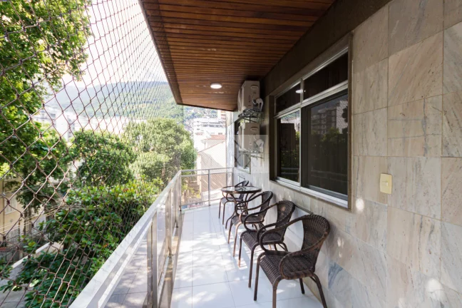 Imagem Vendo Apartamento com três quartos - Tijuca, Rio de Janeiro/RJ