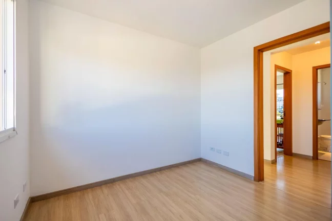 Imagem SOBRADO COM QUINTAL 3 QUARTOS E 3 VAGAS