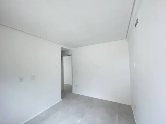 Imagem Casa à Venda em Canasvieiras Condomínio Fechado 3 Suítes