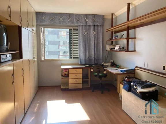 Imagem Apartamento Mobiliado, 03 quartos c/suíte, 02 vagas, 30 metros do shopping no Batel/Água Verde em Curitiba PR