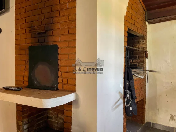 Imagem Casa à venda em Campos do Jordão - Com 97 m2, área gourmet e suíte