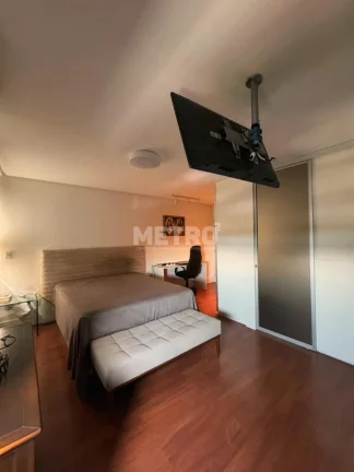 Imagem Aparteamento com sala ampla, 4 quartos, sendo 02 suítes, 02 varandas.