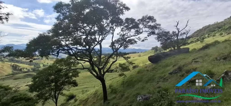 Imagem Seu Refúgio nas Nuvens: Terreno Exclusivo na Serra da Mantiqueira!