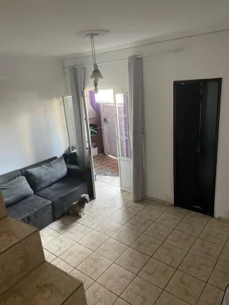 Imagem VENDO LINDO SOBRADO NO BAIRRO AMERICANÓPOLIS! (ZONA SUL)