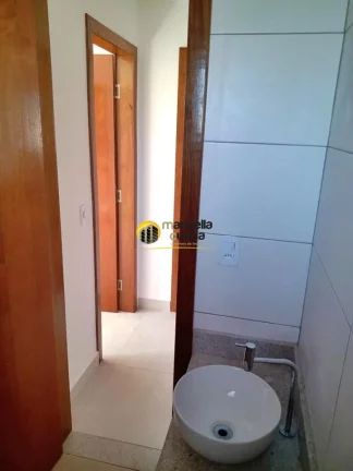 Imagem Linda casa linear 2Suites - Ótima localização!