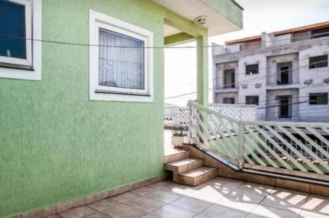 Imagem Casa Com 150 metros 3 Dormitórios 2 Banheiros e 5 vagas de garagens