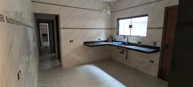 Imagem CASA COM 89 m² - VILAMAR - PRAIA GRANDE SP
