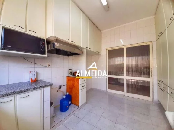 Imagem Casa com 4 dormitórios à venda, 218 m² por R$ 800.000,00 - Centro - Rio Claro/SP