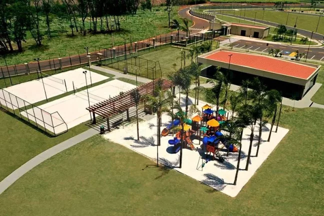 Imagem Terreno em Condomínio à venda em Ribeirão Preto, ao lado do Outlet Santa Maria, Residencial Alto do Castelo, 330m2