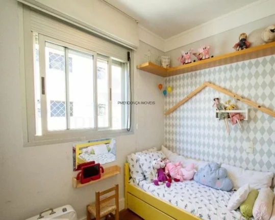Imagem Cobertura Duplex bem localizada na . Piso inferior: Hall de entrada, living para 2 ambientes, 2 dorm...