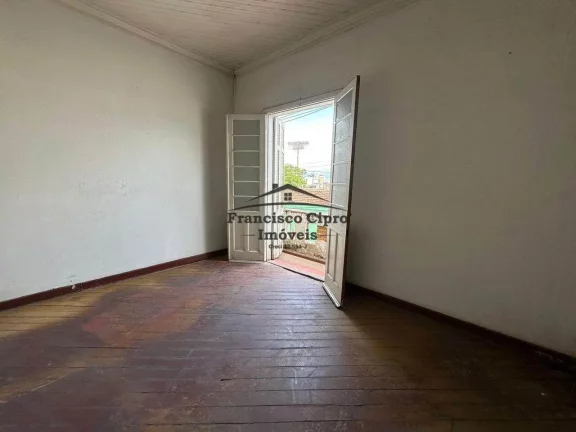 Imagem Casa à venda no bairro Centro - Guaratinguetá/SP