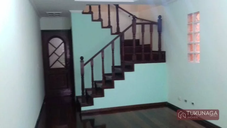 Imagem Sobrado com 3 quartos à venda, 220 m² por R$ 880.000 - Parque Renato Maia - Guarulhos/SP