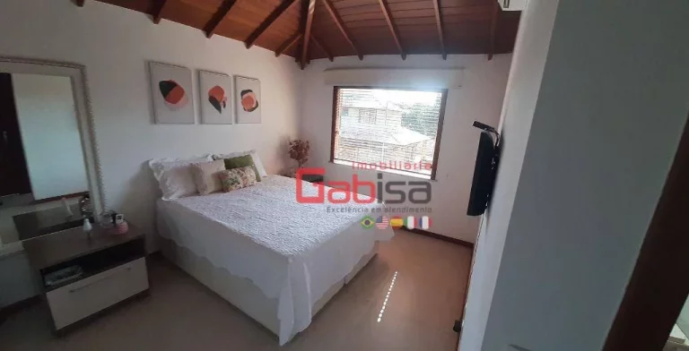 Imagem Casa com 4 dormitórios à venda, 160 m² por R$ 2.200.000 - Baia Formosa - Armação dos Búzios/RJ