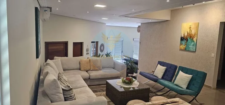 Imagem Casa em Condomínio a Venda no bairro Granja Viana - Carapicuíba, SP