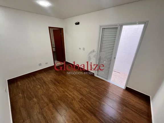 Imagem Casa sobreposta 3 dormitórios baixa com piscina no bairro do Embaré em Santos por R$1.390.000