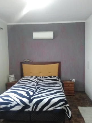 Imagem Casa 3 Dormitórios em excelente localização próxima ao Parque das Águas-Jardim Leocádia/SP