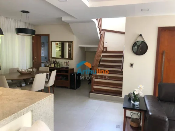 Imagem Casa 225 m² com 3 dormitórios, 3 suites, 4 banh, 5 vagas à venda, por R$ 1.500.000 - Fazendinha - Carapicuíba/SP