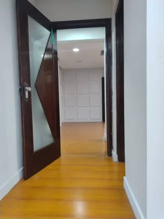 Imagem Conjunto Comercial no Edifício Cenpre