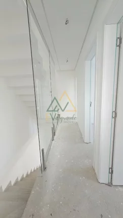 Imagem Sobrado em Condomínio à venda no Bairro Alto Curitiba PR