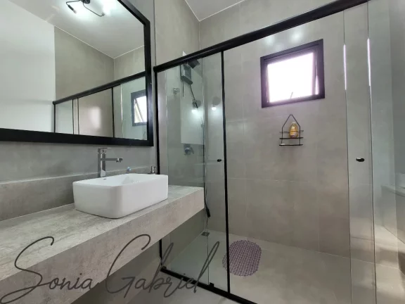 Imagem Casa em Condomínio de Luxo em Vinhedo-SP - 3 Quartos, 2 Suítes, 3 Salas, 5 Banheiros, 4 Vagas - Imperdível! Imagem Casa em Condomínio de Luxo em Vinhedo-SP - 3 Quartos, 2 Suítes, 3 Salas, 5 Banheiros, 4 Vagas - Imperdível!
