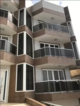 Casa Triplex de frente para o mar no Cavaleiros