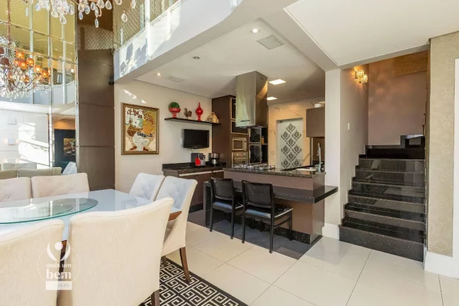 Imagem Sobrado com 3 dormitórios à venda, 186 m² por R$ 1.790.000,00 - Jardim Social - Curitiba/PR