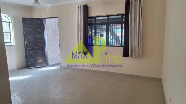 Imagem Aluguel de Casa Espaçosa na Vila Guilhermina, São Paulo-SP: 2 Quartos, 2 Salas, 1 Banheiro, 2 Vagas, 110m².