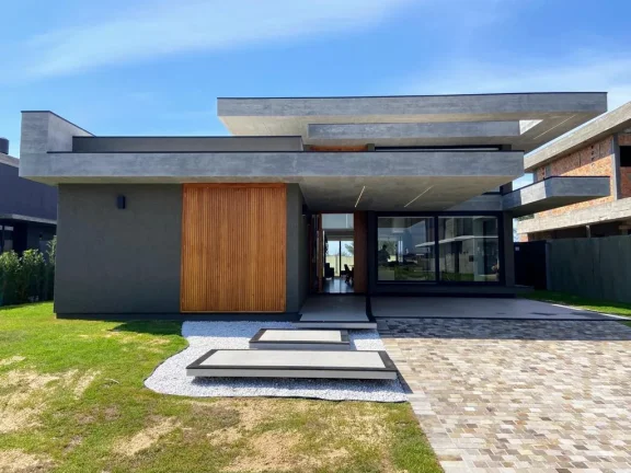 Imagem Casa em Condominio 4 Dormitórios - Bairro Nova Xangri-Lá
