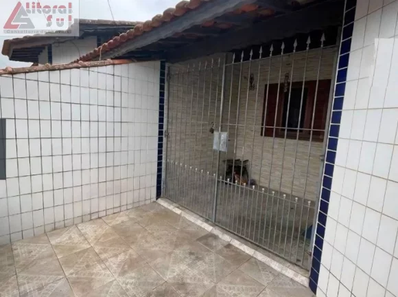 Imagem Imperdível oportunidade! Casa à venda em Praia Grande-SP, bairro Tupi, 3 quartos, 1 sala, 1 banheiro, 105 m² de área.