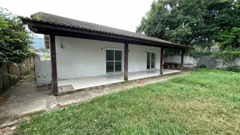 Imagem Casa com 3 Quartos à Venda, 350 m² em Vargem Grande - Rio De Janeiro