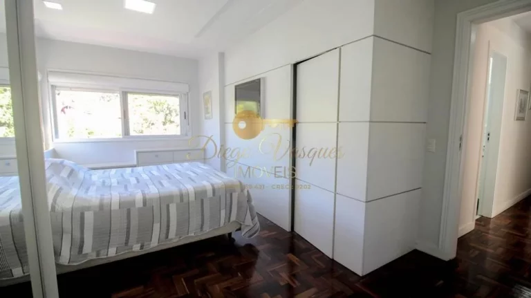 Imagem Casa em Condomínio para Venda em Teresópolis / RJ no bairro Comary