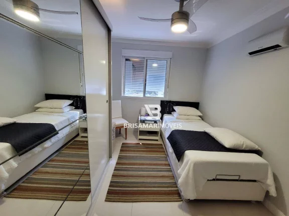 Imagem PITANGUEIRAS- CALÇADÃO , TOTALMENTE REFORMADO, MARAVILHOSO APARTAMENTO , 01 VAGA DE GARAGEM NO PRÉDIO.
