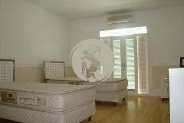 Imagem LINDA CASA EM CONDOMINIO FECHADO EM ALPHAVILLE A VENDA!
