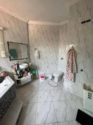 Imagem Sobrado com 5 dormitórios à venda, 300 m² por R$ 1.200.000,00 - Jardim Quaresmeira - Suzano/SP