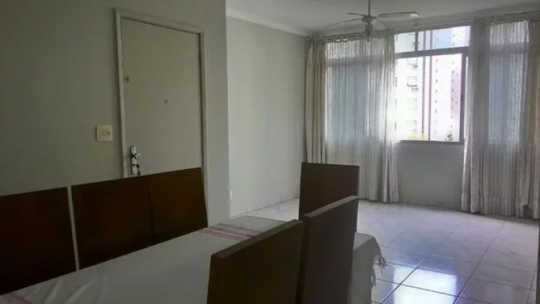 Imagem PITANGUEIRAS – UMA QUADRA DA PRAIA, EXCELETE APARTAMENTO COM VISTINHA MAR, ANDAR MEDIANO, CLARO E SUPER AREJADO, GARAGEM NO PRÉDIO DEMARCADA.