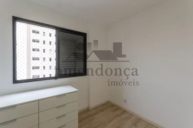 Imagem Apartamento a venda na Rua Tonelero com 2 suites) e 2 vagas, 70m²