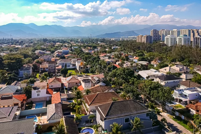 Imagem CASA com 5 DORMITÓRIOS à VENDA - 600m² de terreno - Condomínio MARAMAR